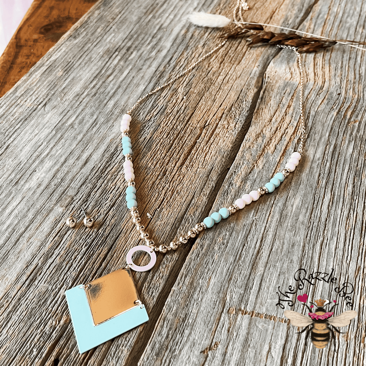 Diamond Shape Pendant Necklace