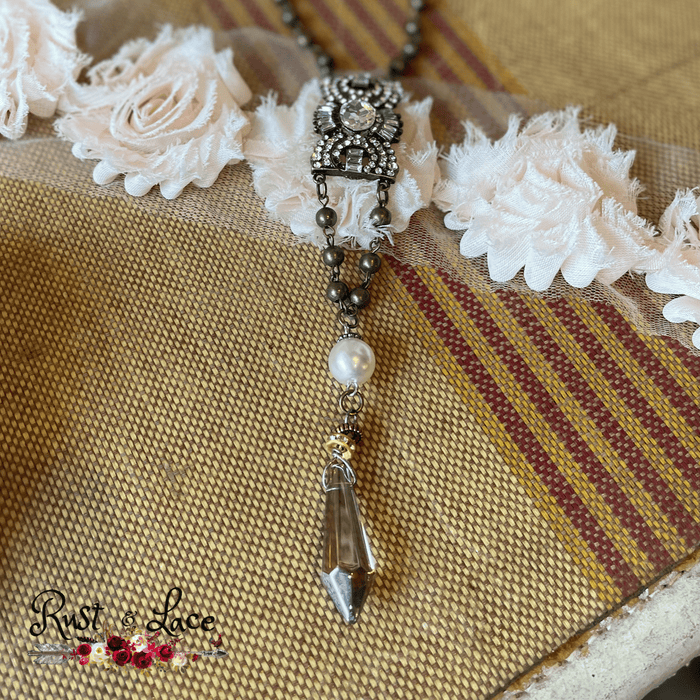 Rhinestone and pearl necklace vintage style